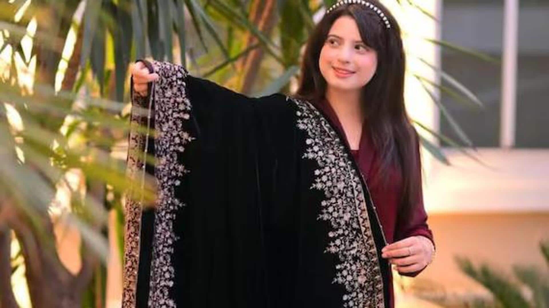 Lima cara memakai selendang beludru di musim dingin India