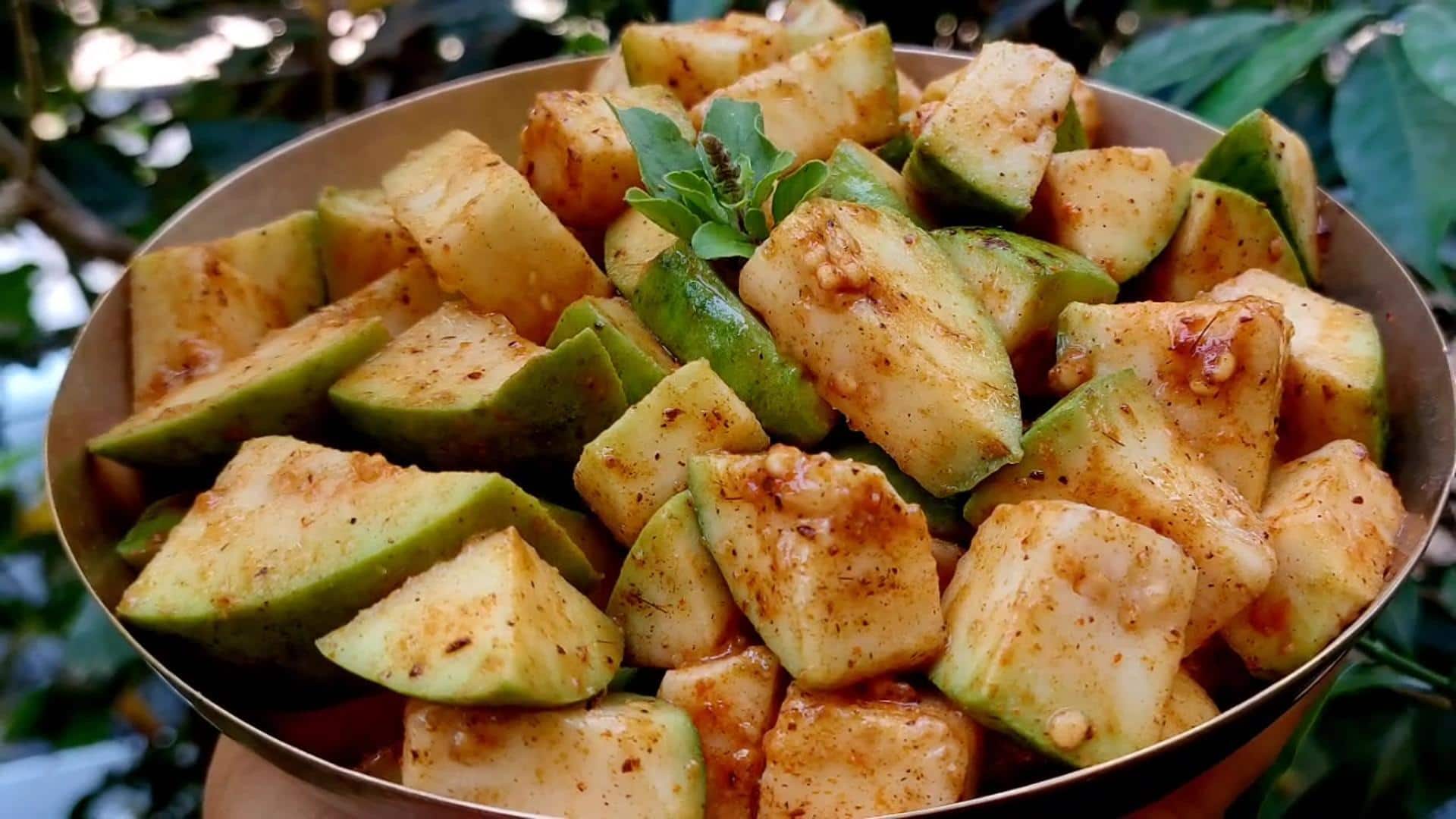 Mencicipi Lima Camilan India dengan Bahan Dasar Jambu Biji