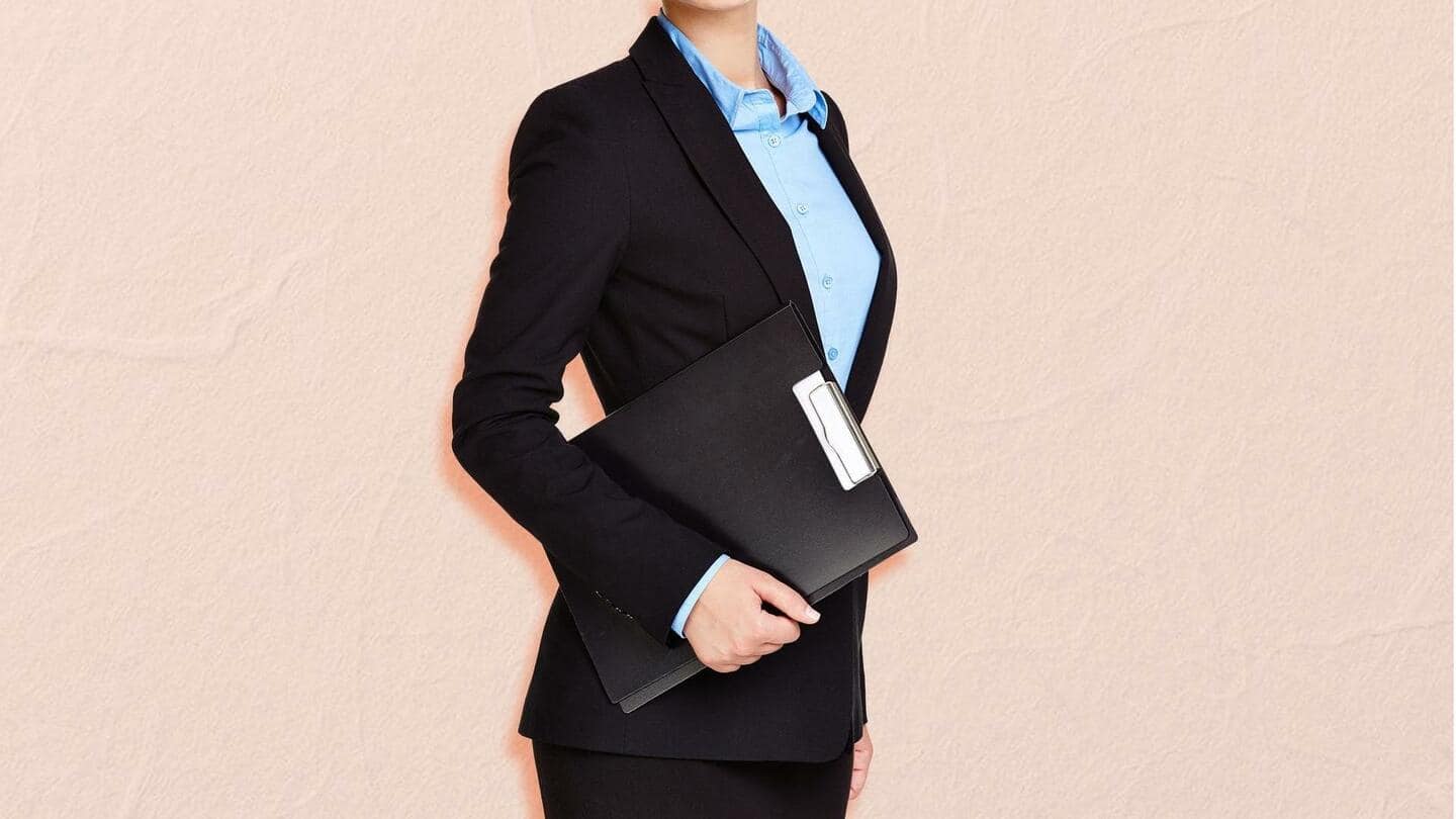 5 kiat berpakaian profesional di tempat kerja untuk wanita