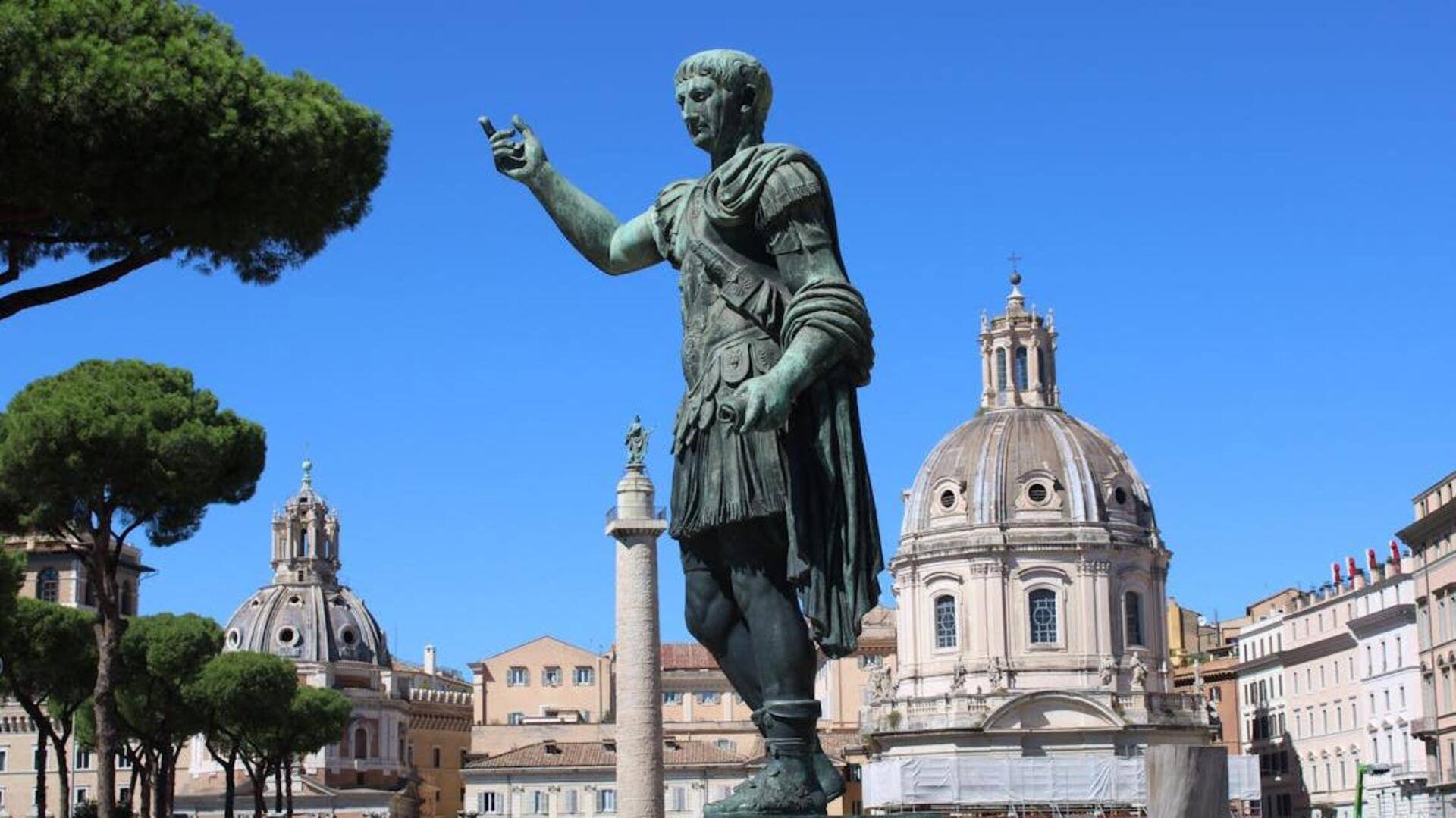 Memperindah Patung dengan Sentuhan Patina Alami