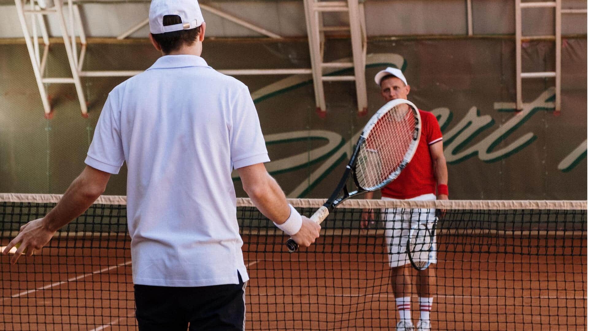 Mengapa pemain tenis sering berganti sisi?