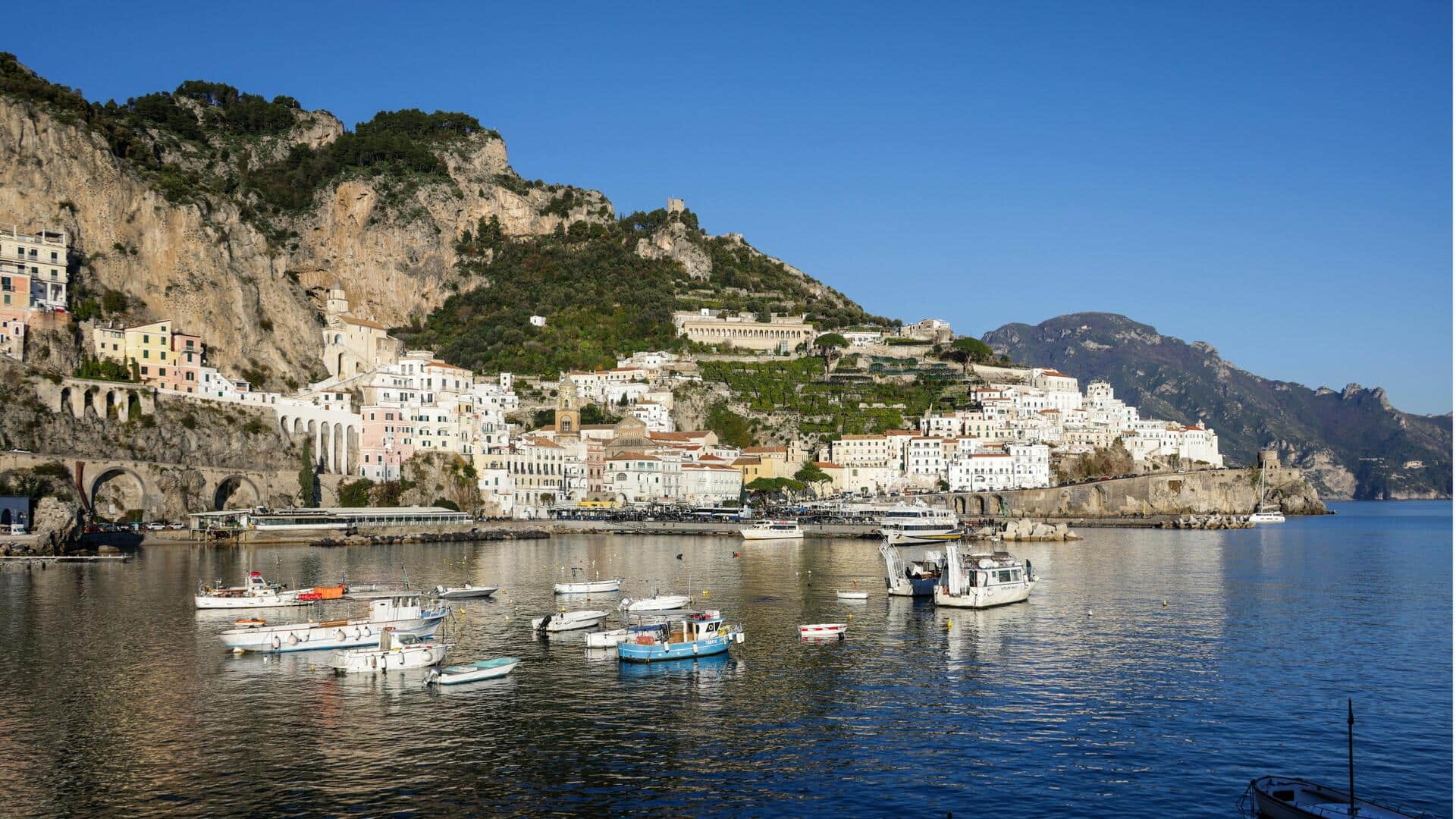 Jelajahi Pantai Amalfi Italia: Teluk Tersembunyi Menanti