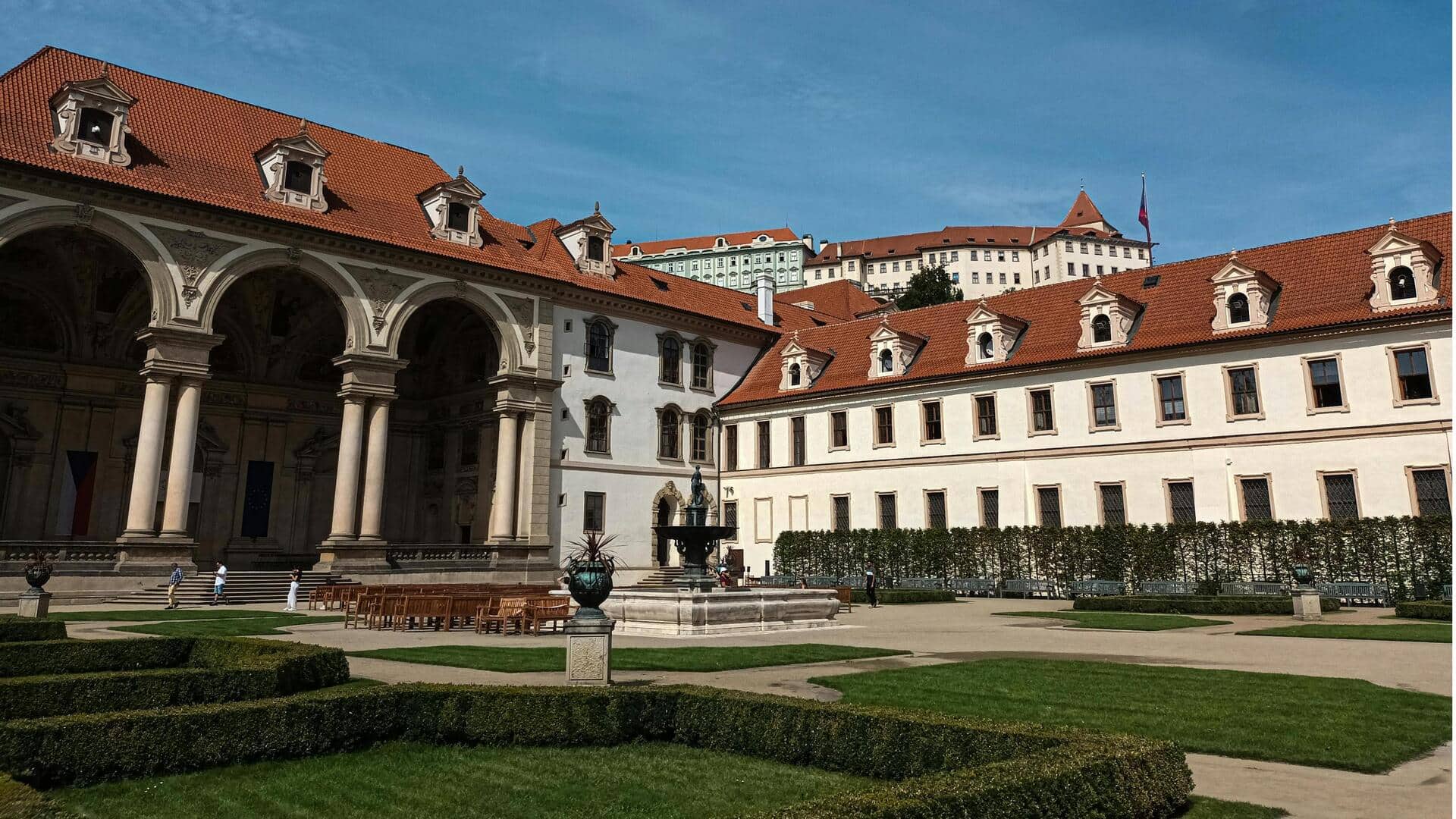 Menemukan Taman Tersembunyi di Praha Menemukan Taman Tersembunyi di Praha