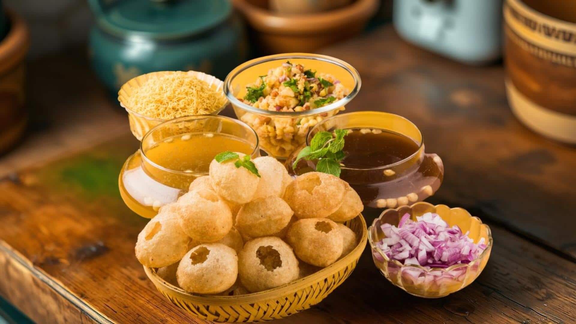 Menjelajahi Lima Chaat Vegetarian Terbaik di Delhi Menjelajahi Lima Chaat Vegetarian Terbaik di Delhi