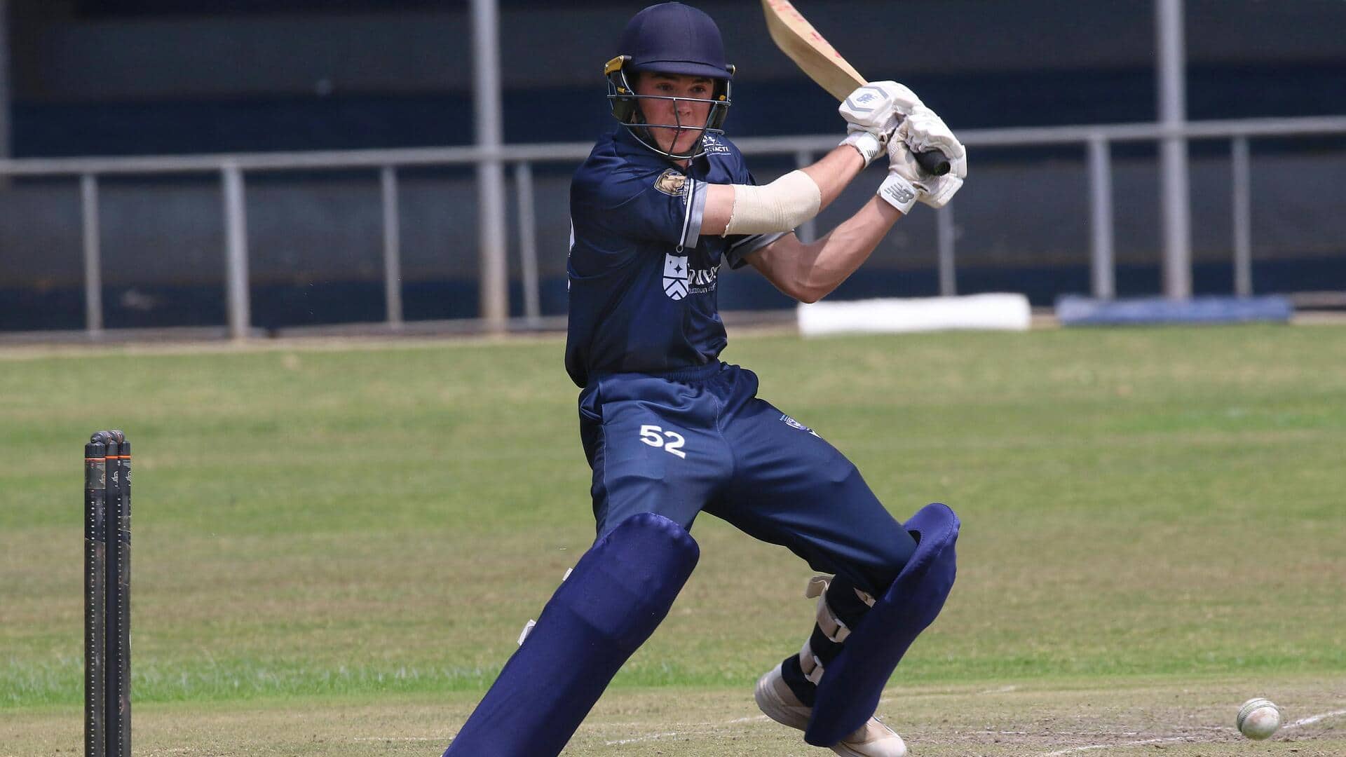 Mengungkap gerakan mengangkat tongkat dalam kriket