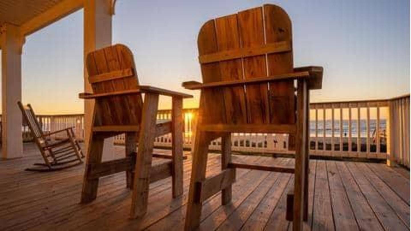 Lindungi furnitur dari sinar matahari Lindungi furnitur dari sinar matahari