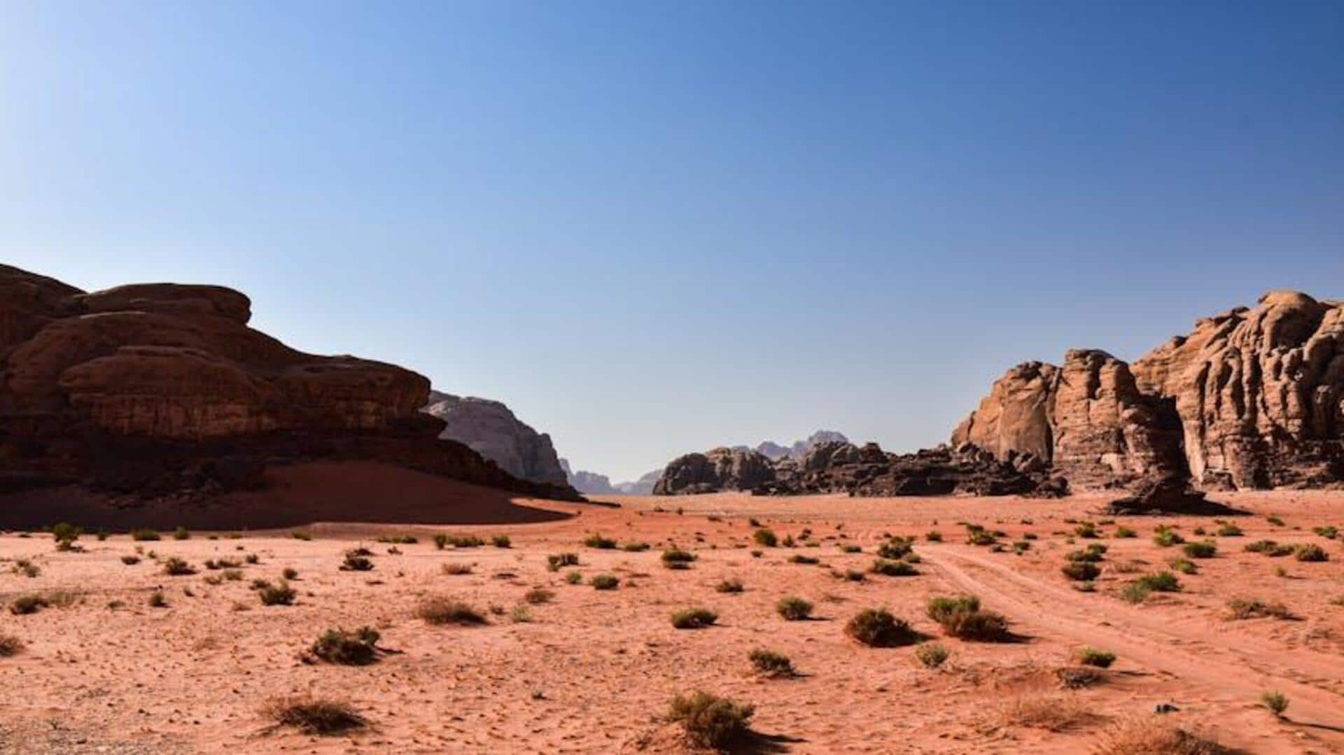 Menjelajahi Lanskap Gurun Yordania dengan Cara Ramah Lingkungan