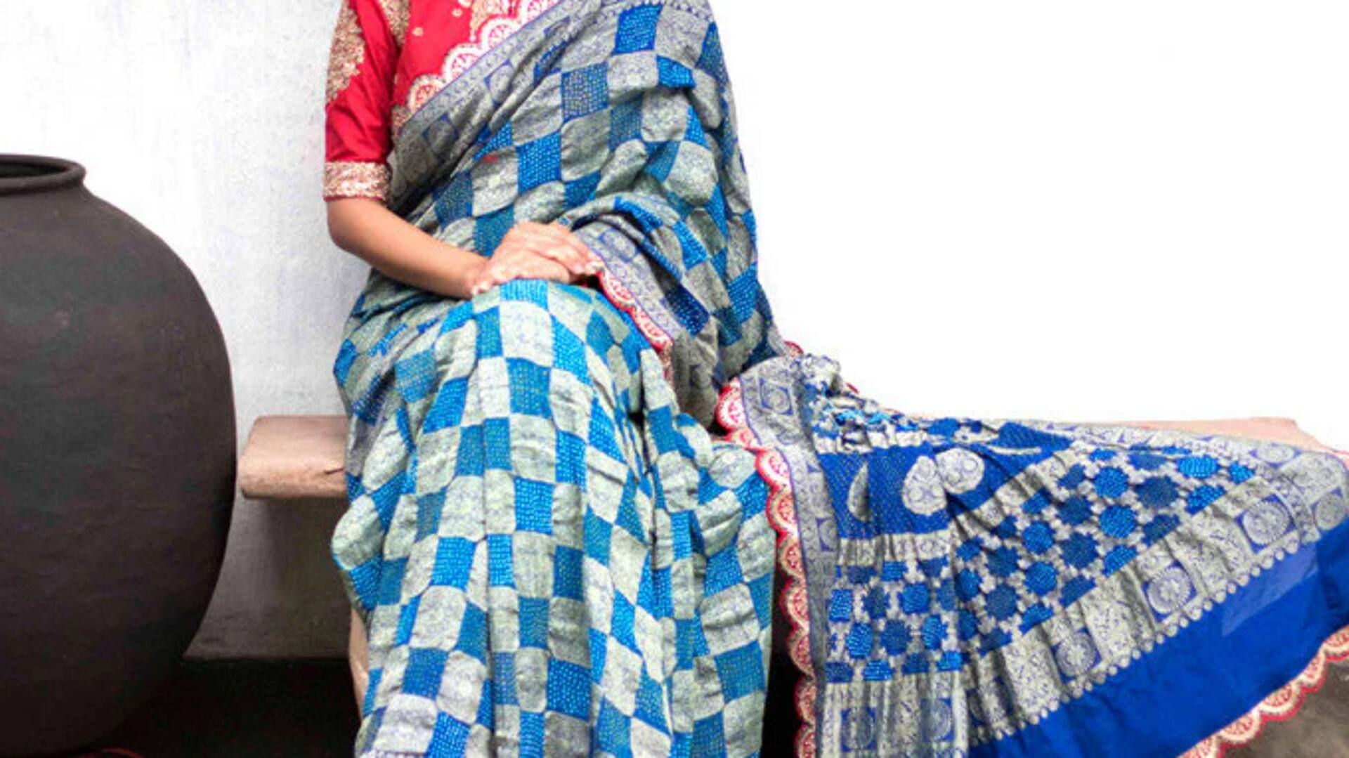 Pola ikat asli dalam mode India modern