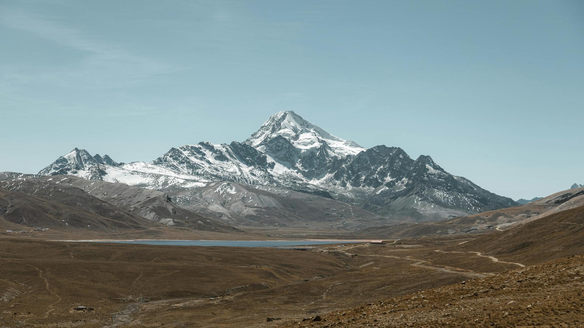 Menjelajahi Keindahan Gletser Chacaltaya, Bolivia