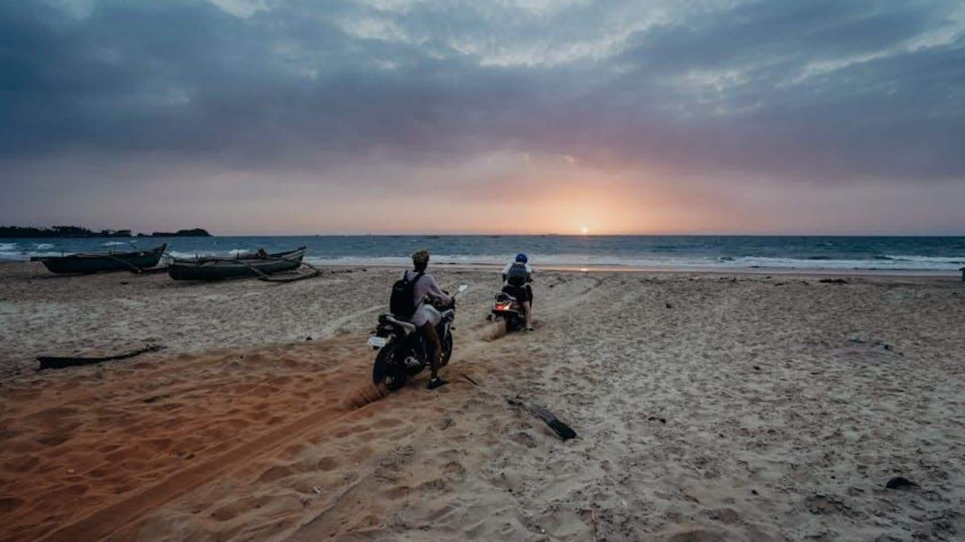 Menikmati Keindahan Pantai Kupu-Kupu di Goa, India