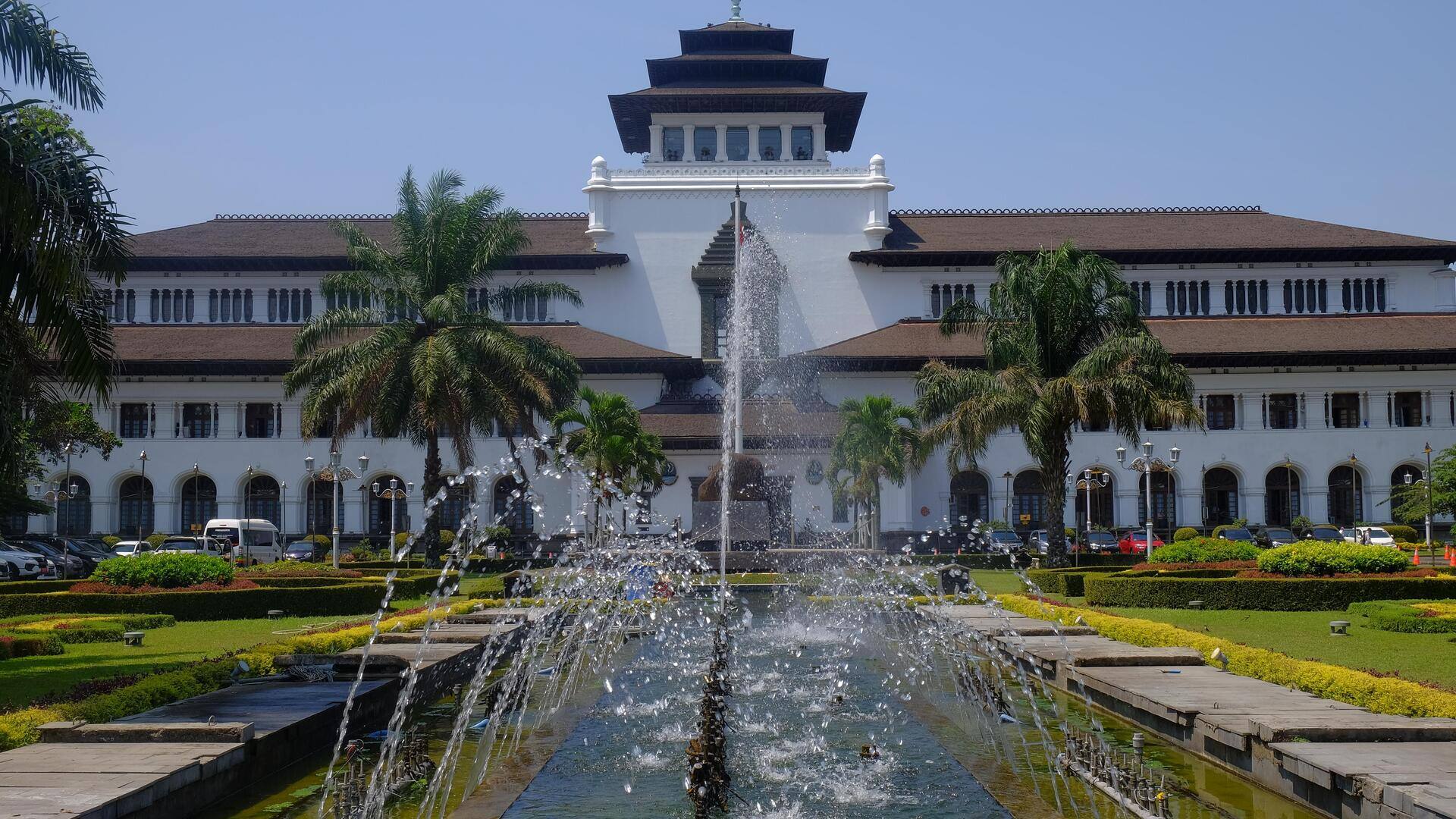 Menemukan daya tarik vintage Bandung: Panduan wisata situs bersejarah