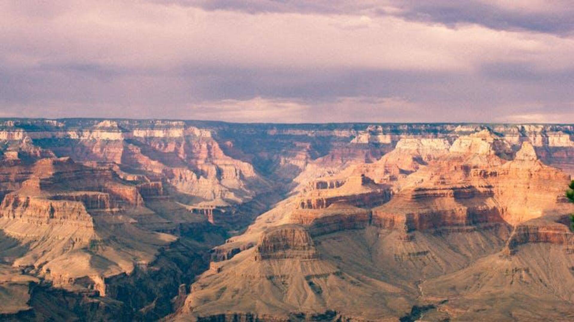 Petualangan Paralayang di Grand Canyon