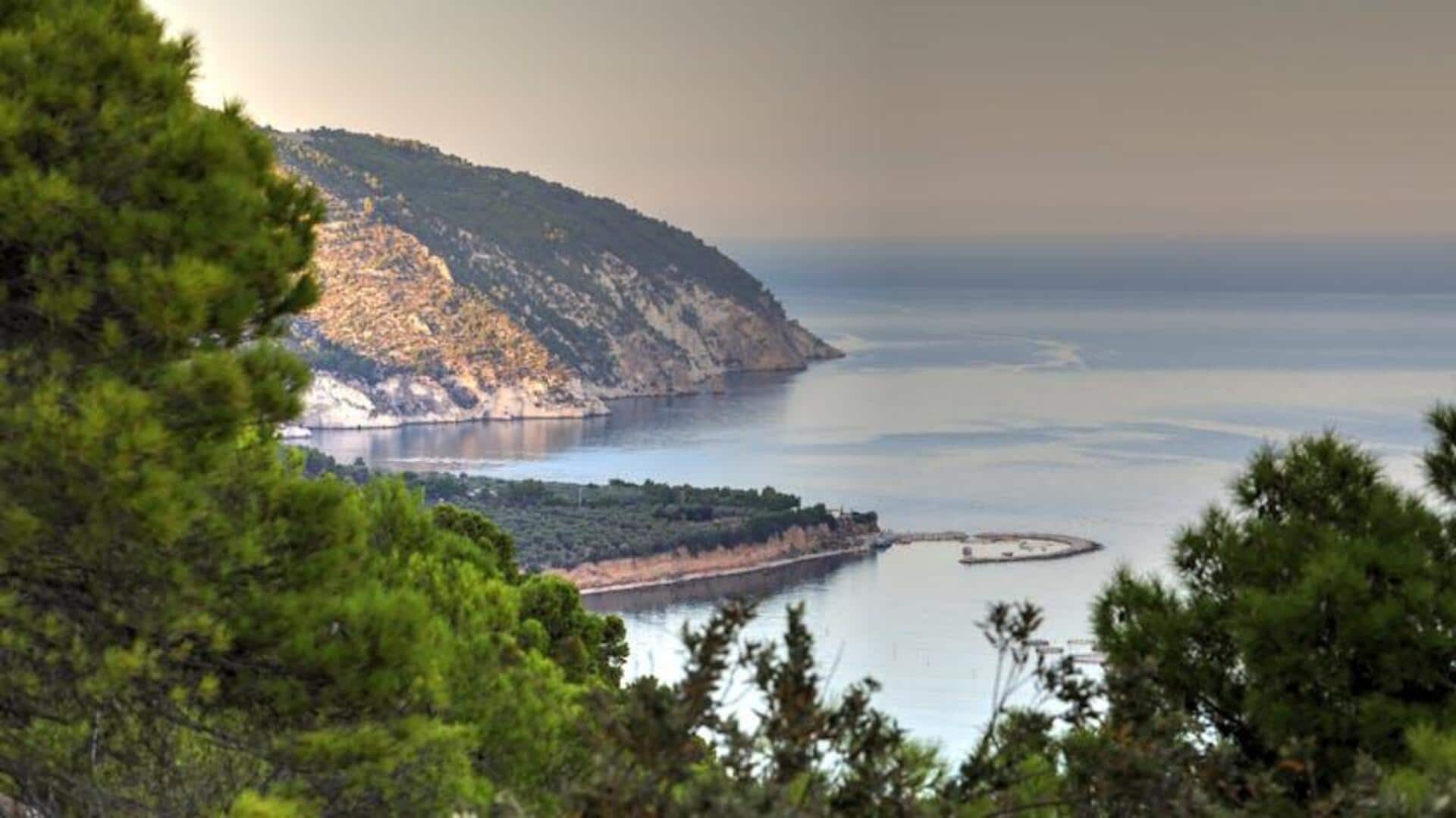 Menjelajahi Keindahan Tebing Taman Nasional Gargano, Italia