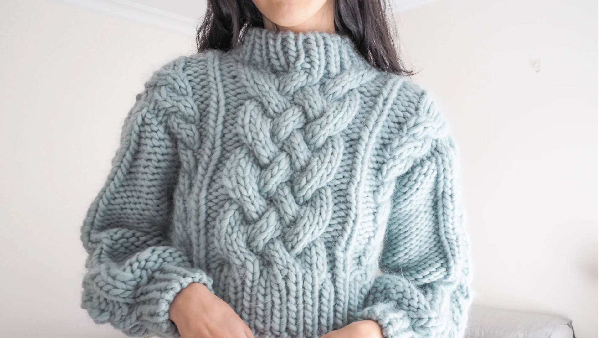 Sweter rajut yang wajib dimiliki untuk malam perayaan di India