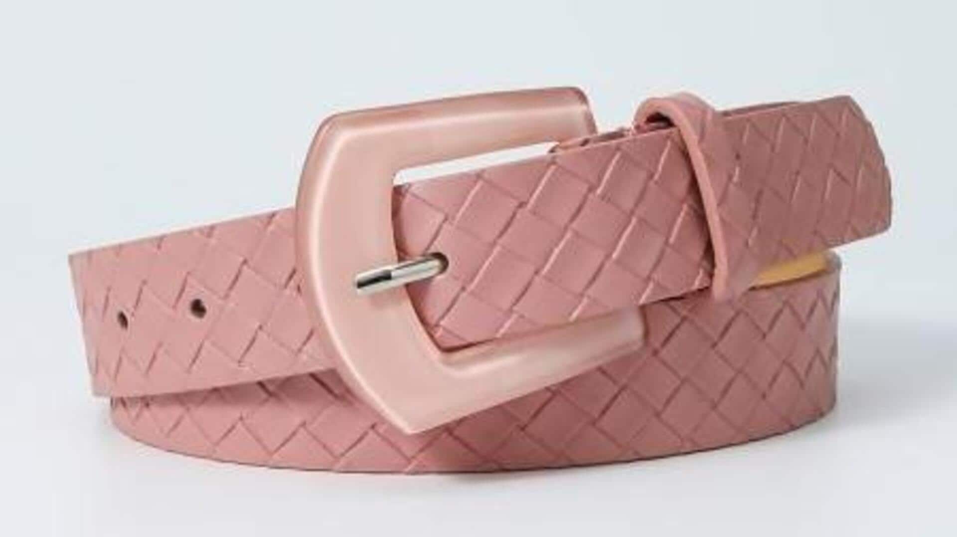 Sabuk untuk tampilan abadi di musim dingin India