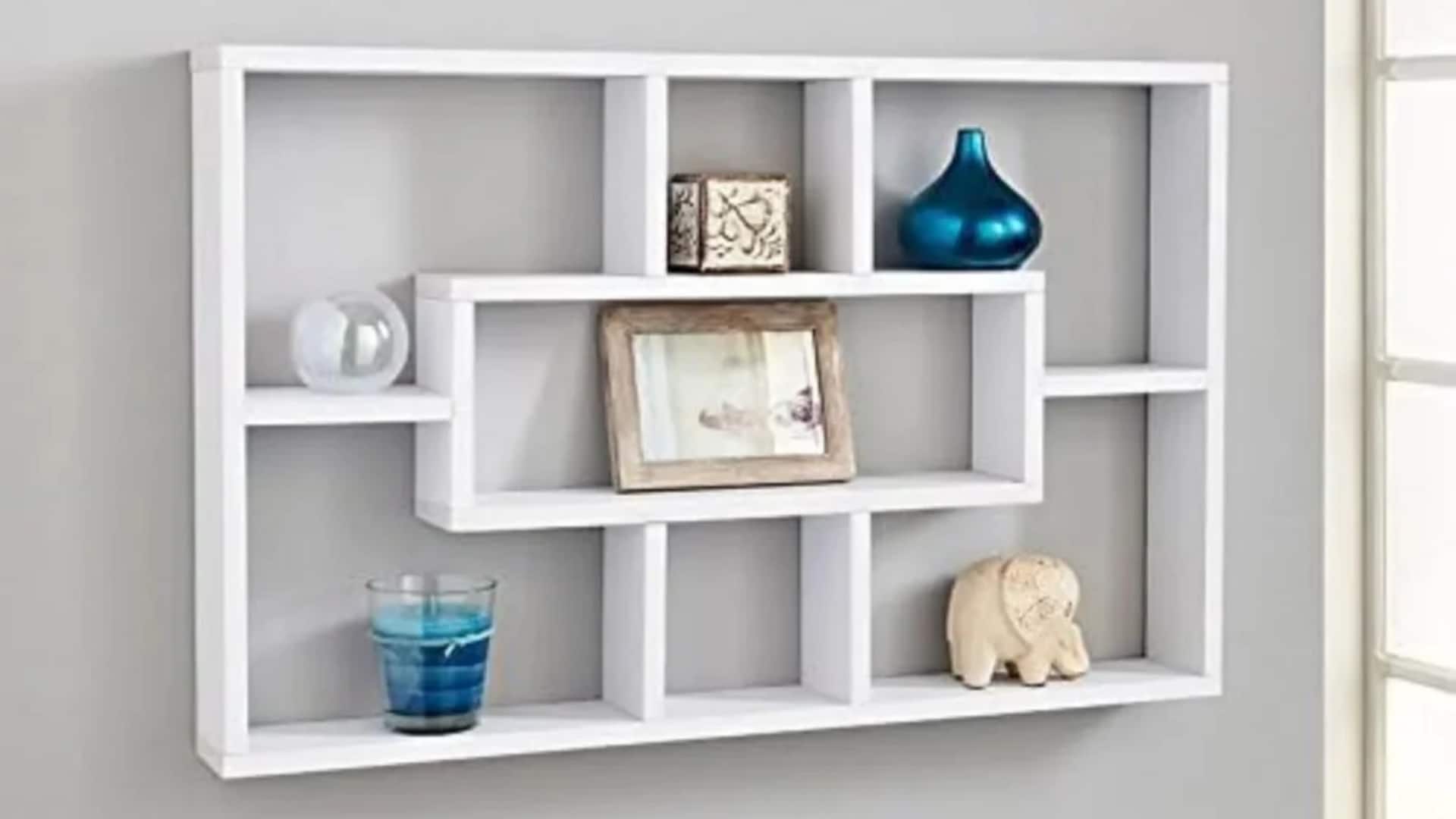 Ubah dinding kosong menjadi solusi penyimpanan praktis