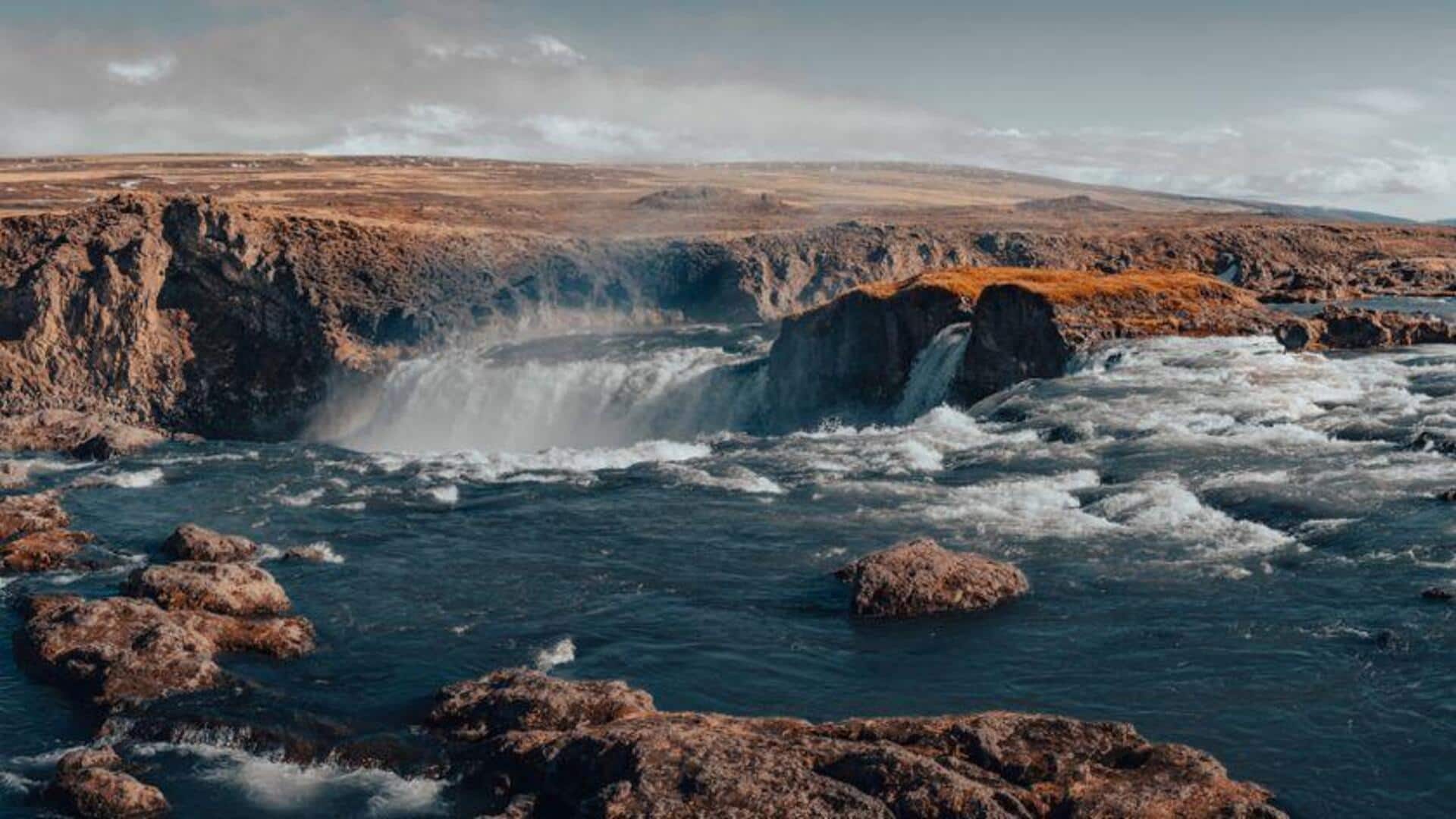 Menikmati Lanskap Menakjubkan di Islandia Selain Blue Lagoon