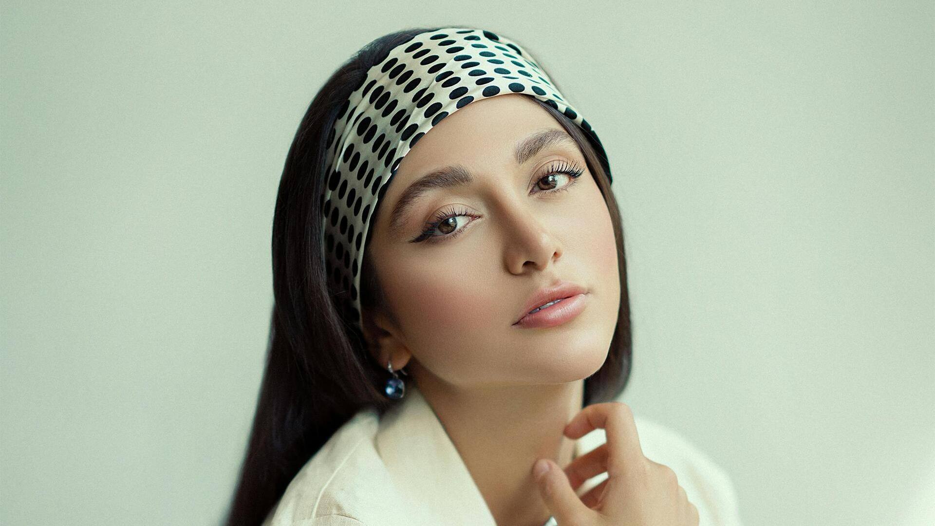 Headband pernyataan: Aksesori sederhana mengubah musim gugur