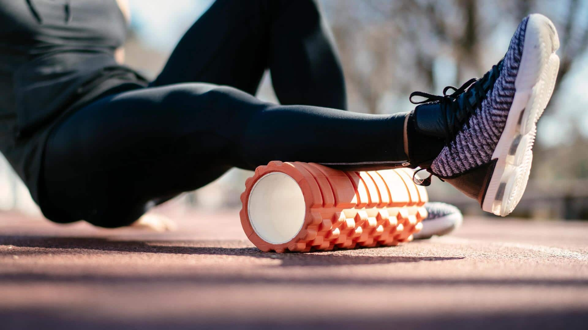 Mengurangi Stres Dalam Diri Dengan Latihan Foam Rolling