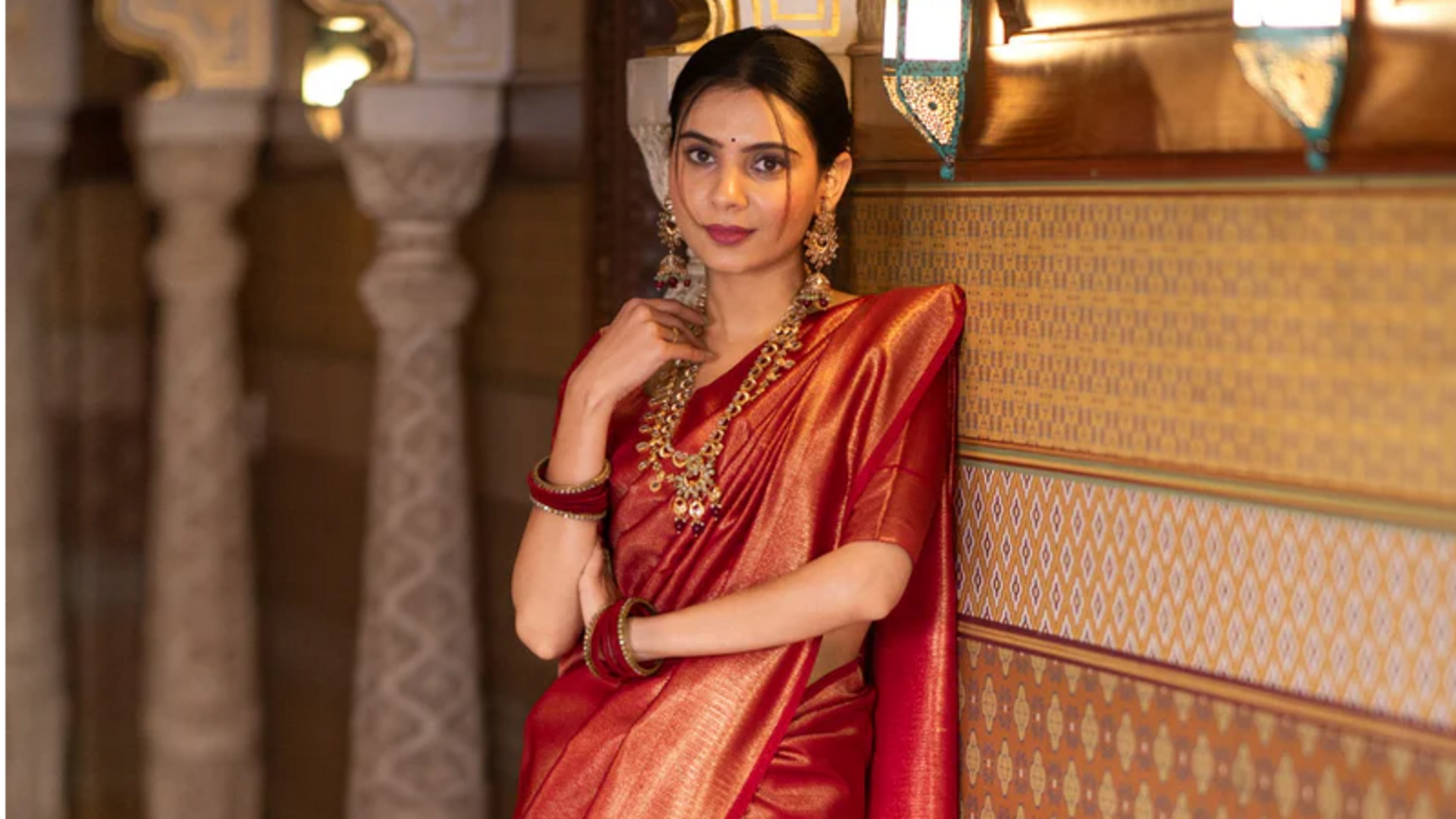 Keindahan tenun: Mencoba desain saree Kanchipuram yang eksklusif