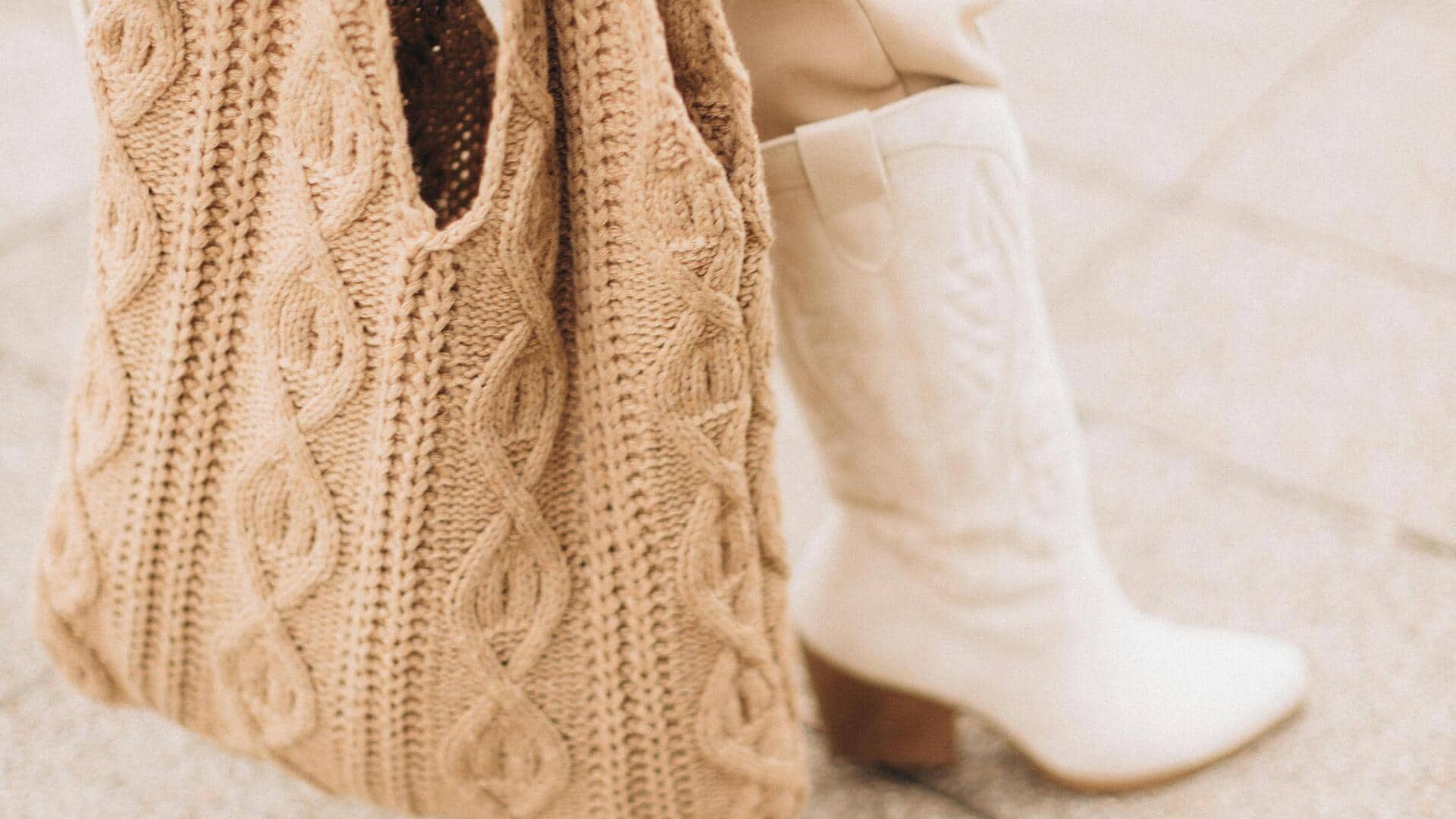 Gaya tas rajut yang wajib dicoba untuk musim dingin di India