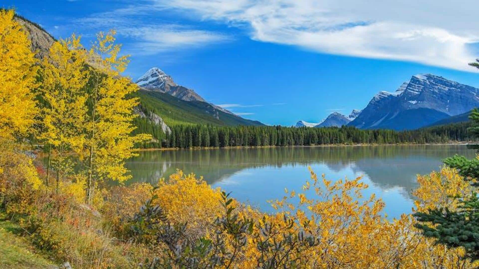 Menjelajahi Pegunungan Rocky Kanada di Musim Gugur