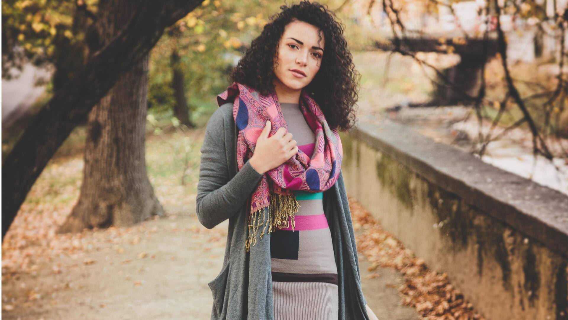 Teknik pewarnaan blok untuk gaya musim gugur