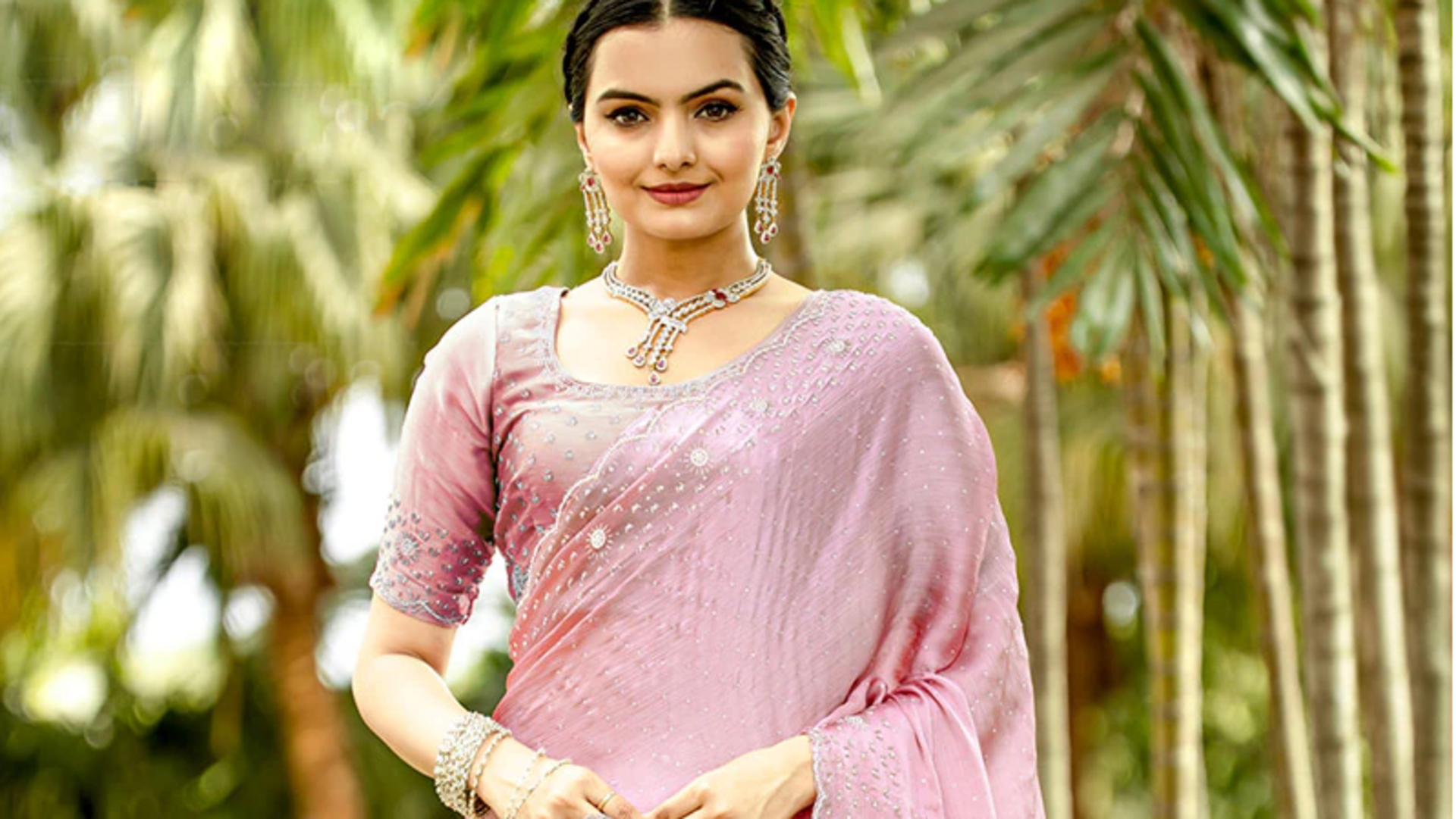 Tren saree pastel teratas di musim semi India