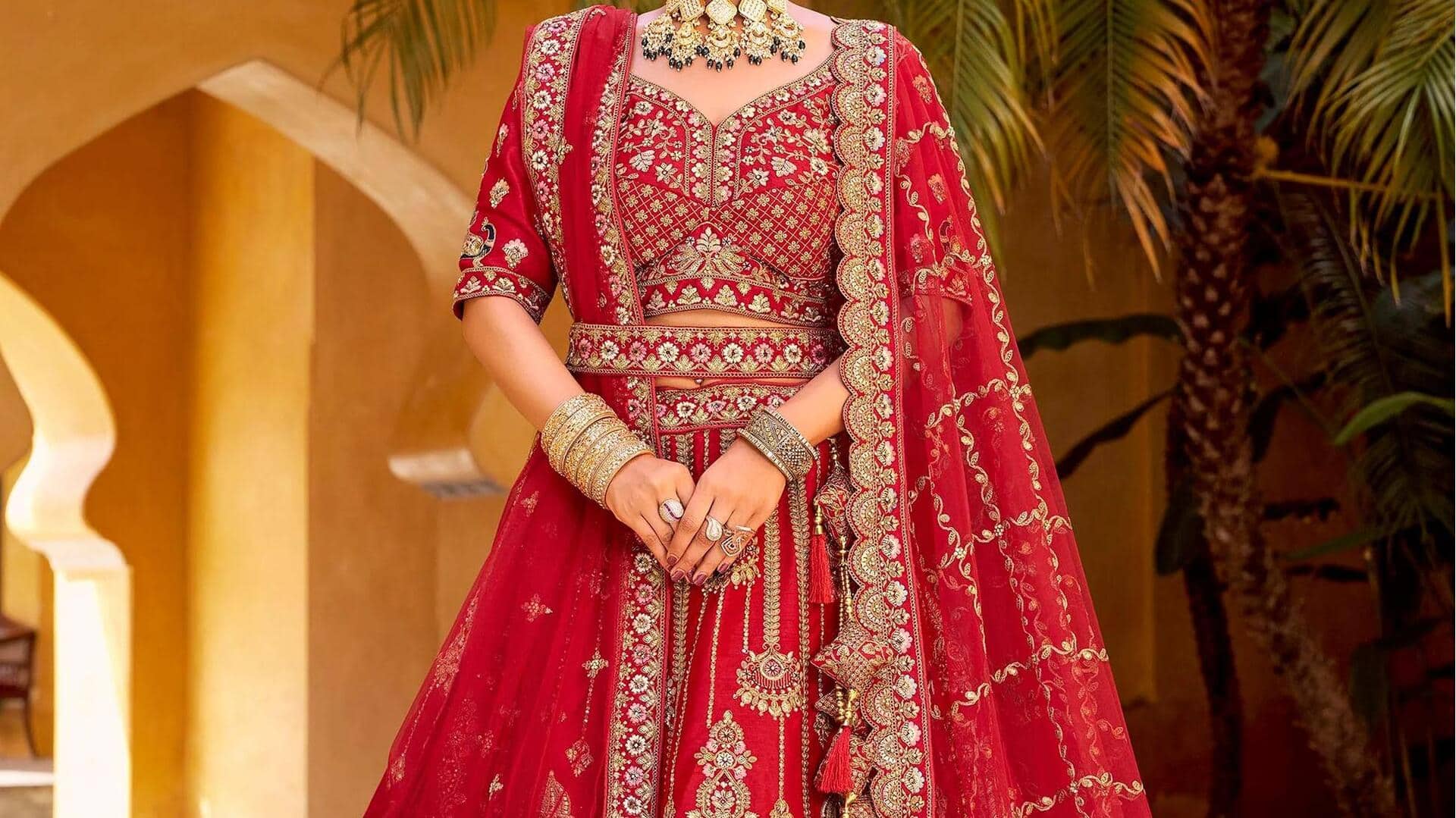Mode India: Perpaduan tekstil tradisional dan modern