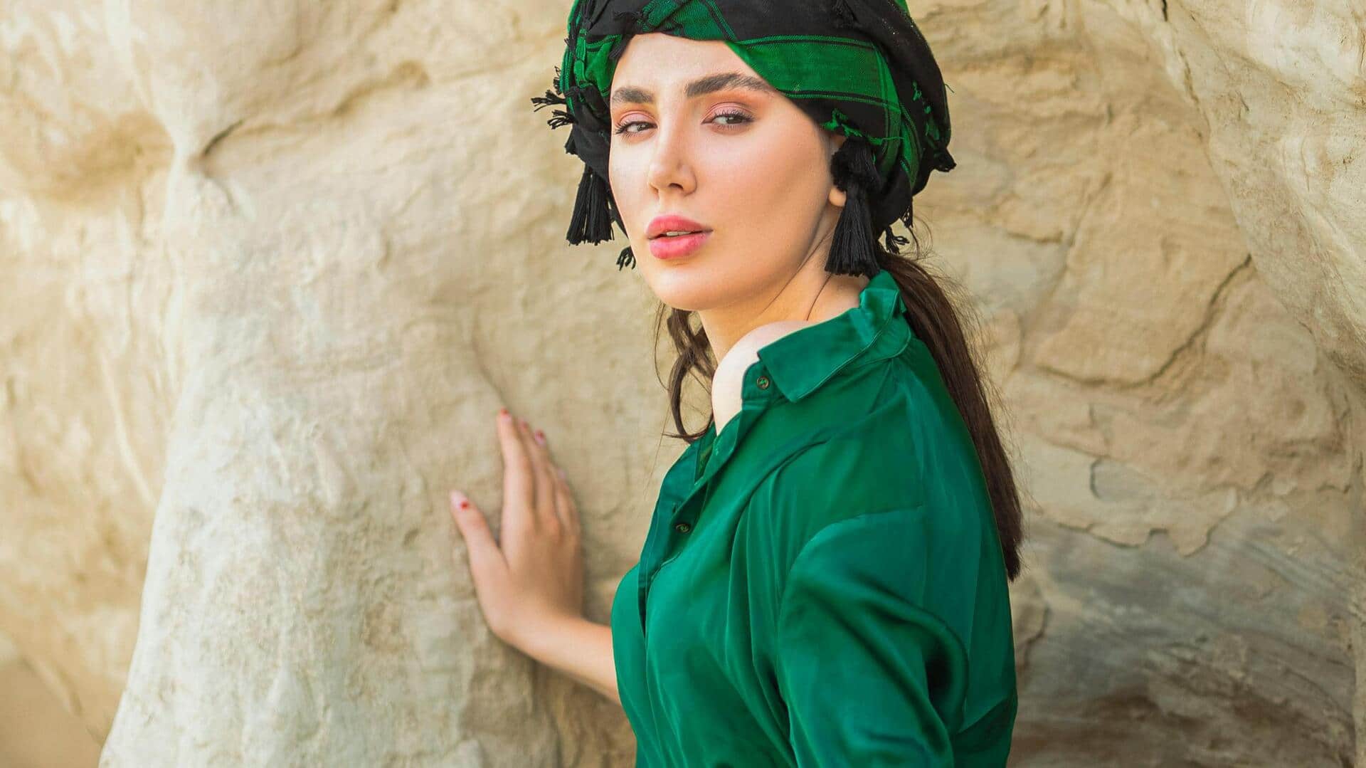 Gaya berpakaian terinspirasi tanaman hias: Warna hijau untuk lemari pakaian Anda