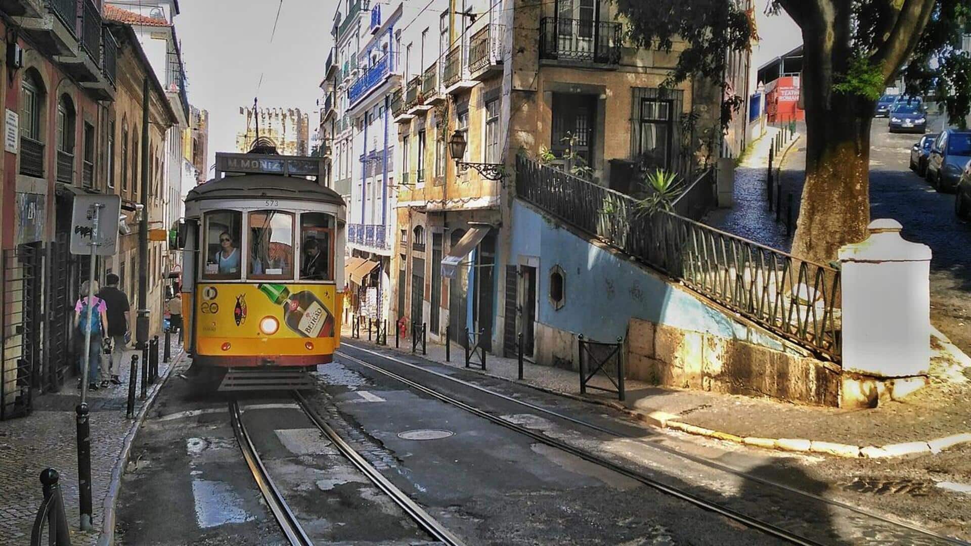 Pesona Tram Ikonik di Lisbon yang Tak Lekang Waktu