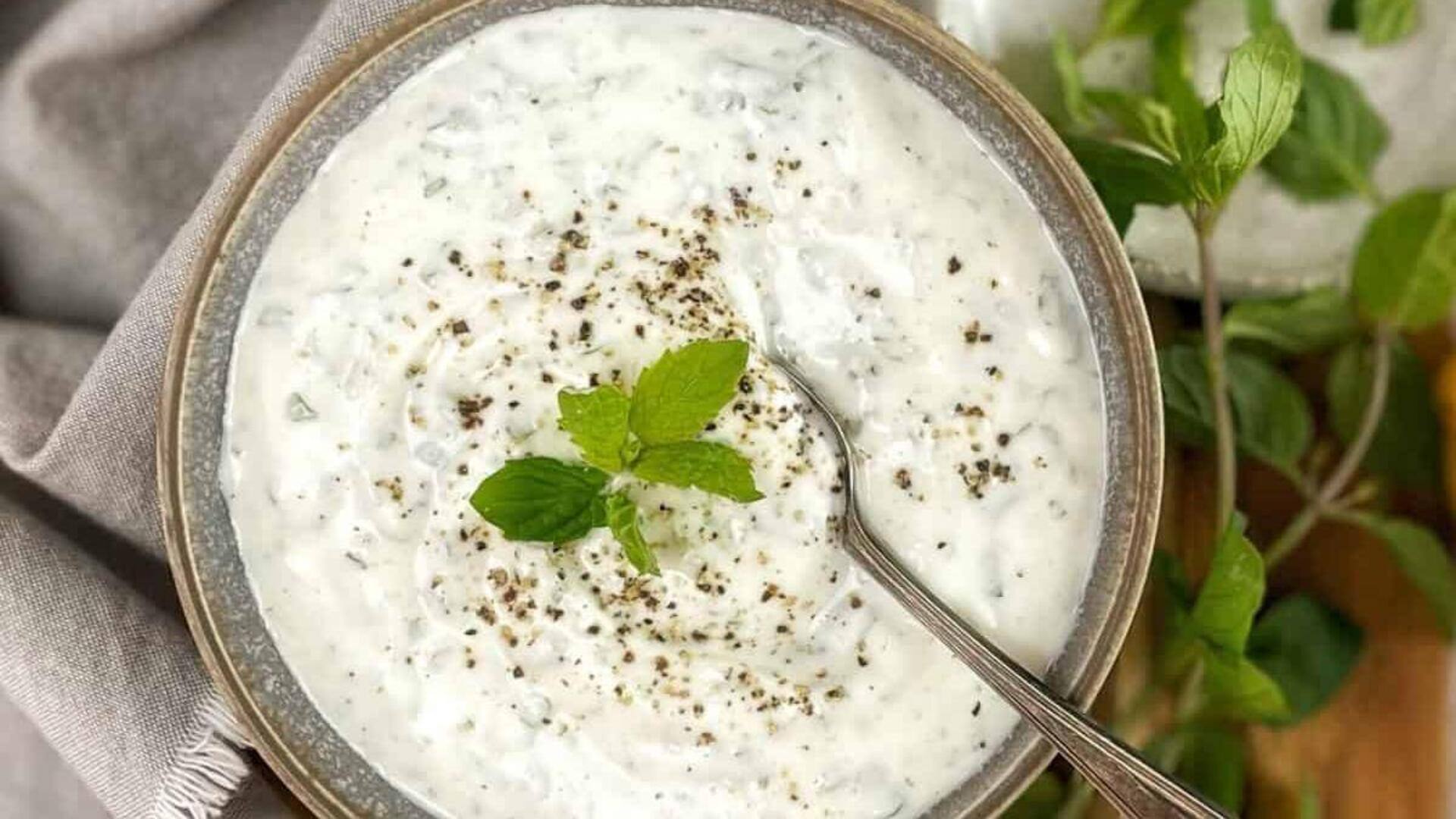 Yogurt dengan Infusi Herbal yang Harus Anda Coba