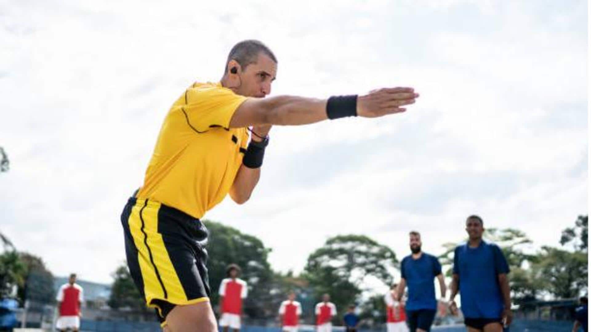 Arti di balik isyarat wasit olahraga umum