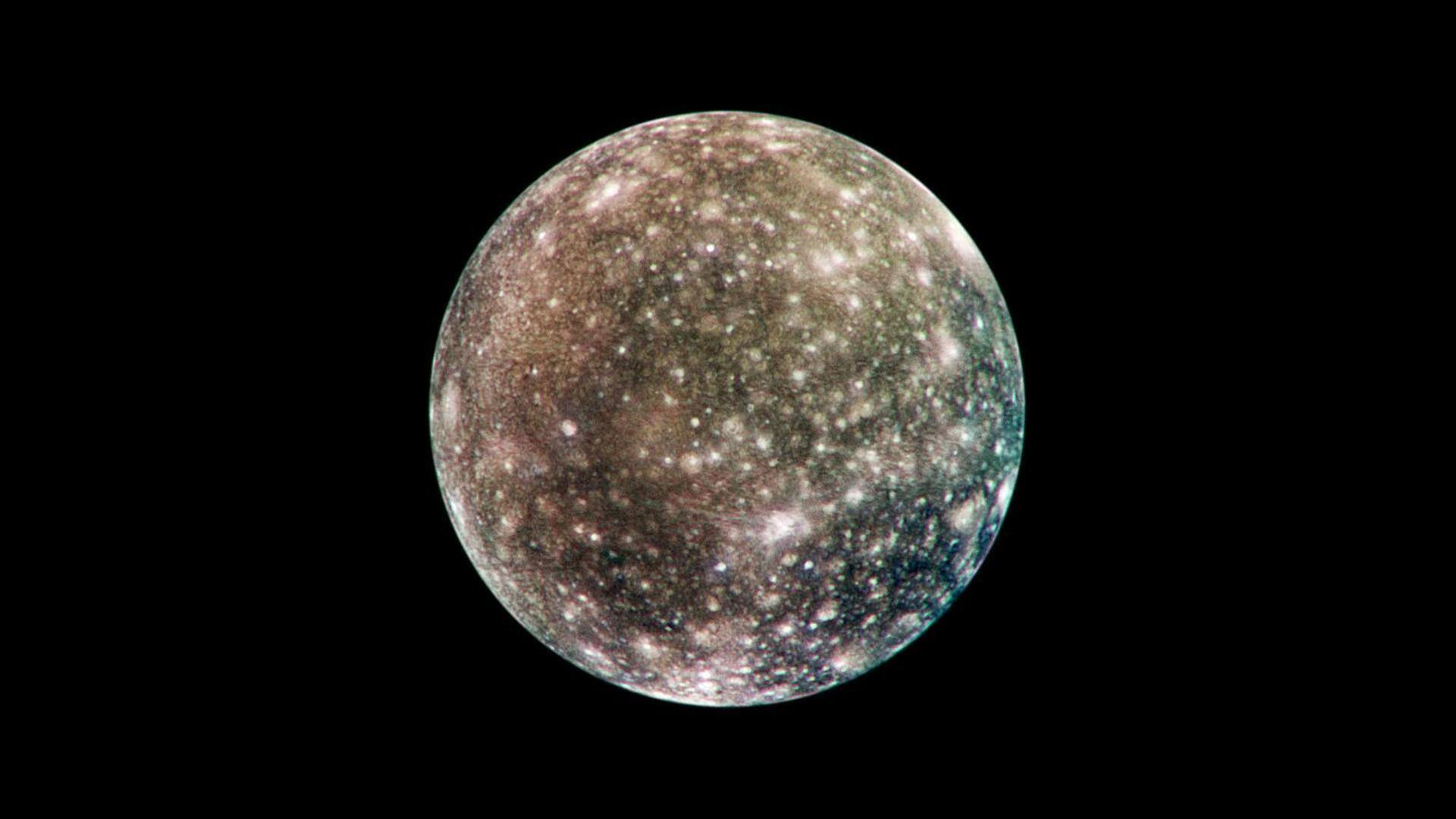 Mengungkap Sisi Gelap dari Callisto, Salah Satu Bulan Jupiter Mengungkap Sisi Gelap dari Callisto, Salah Satu Bulan Jupiter