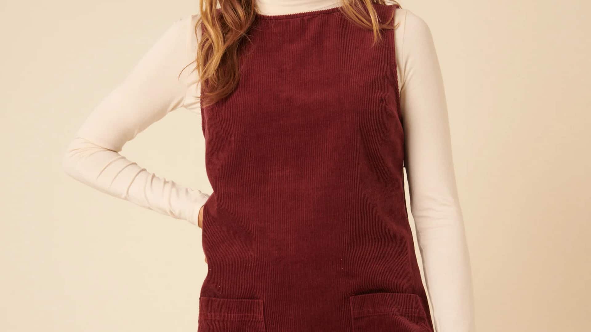 Lima gaya Microcord Pinafore untuk musim dingin India