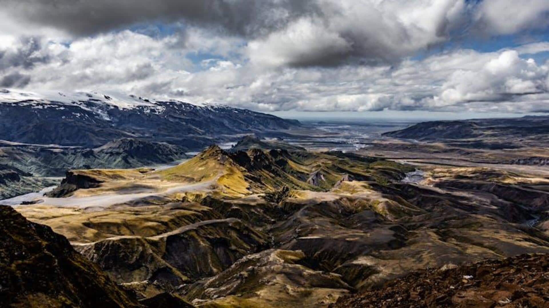 Menemukan Kembali Jalur Pendakian Unik di Islandia