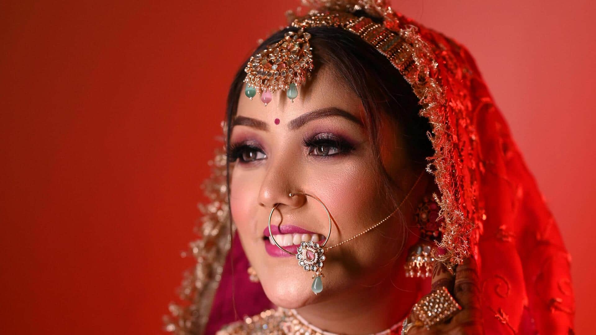 Kecantikan pengantin abadi ala film Bollywood klasik