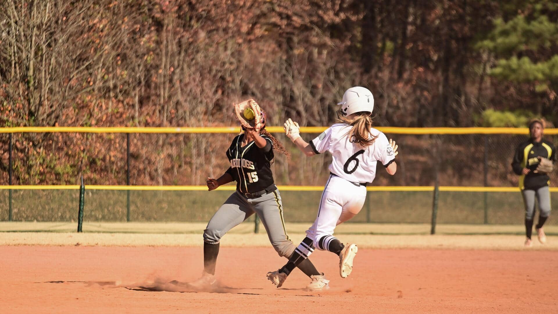 Mengapa baseball melibatkan tiga strike sebelum out?