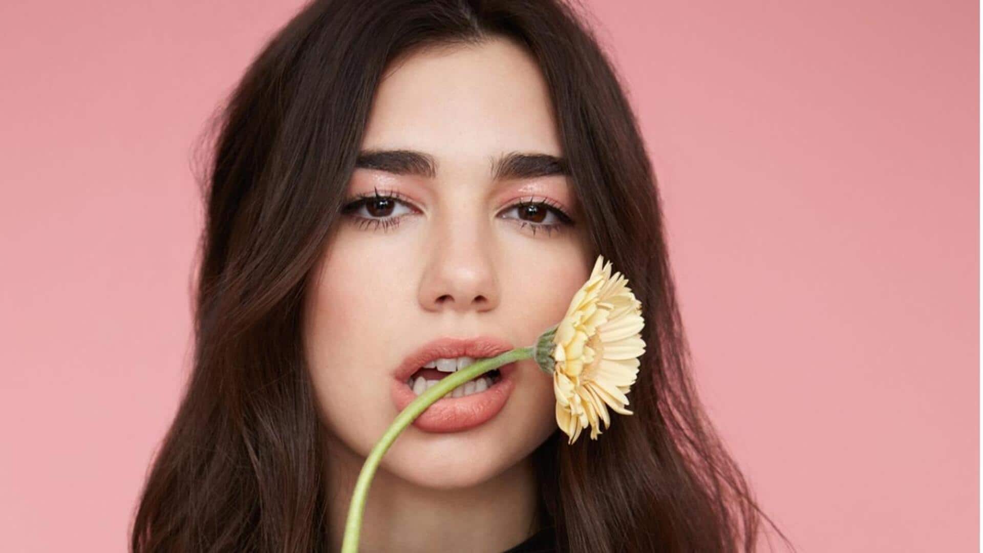 Lindungi seniman dari AI: Dua Lipa dan kreator lain desak Starmer Lindungi seniman dari AI: Dua Lipa dan kreator lain desak Starmer
