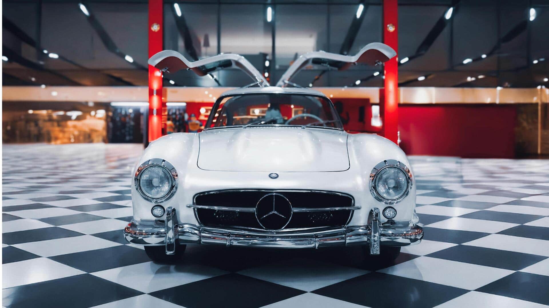 Lima Fitur Unik pada Mobil Klasik Mewah