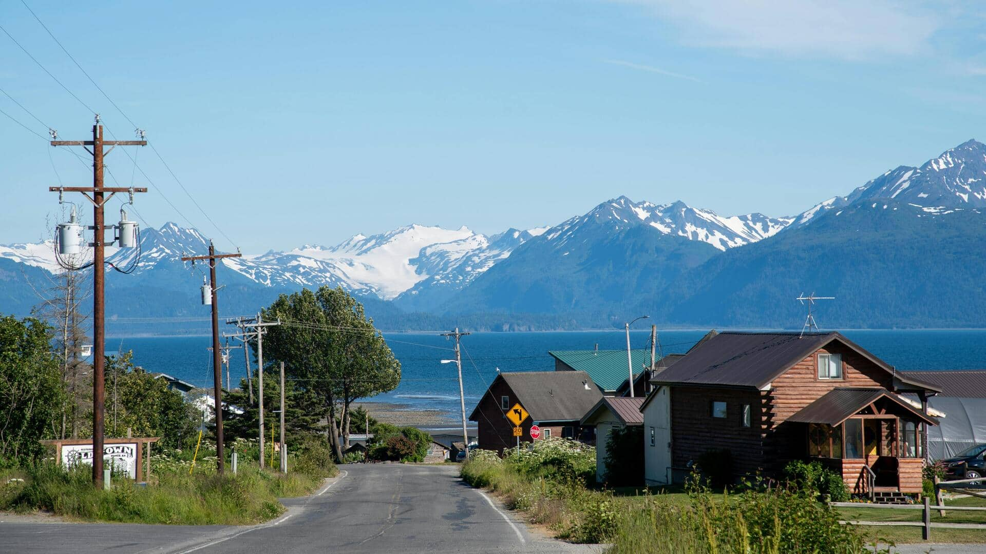 Menikmati Keindahan Pantai Liar Kachemak Bay, Alaska, AS