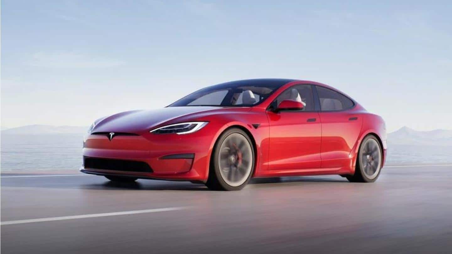 Tesla meluncurkan mobil produksi tercepat dan terkuat yang pernah ada
