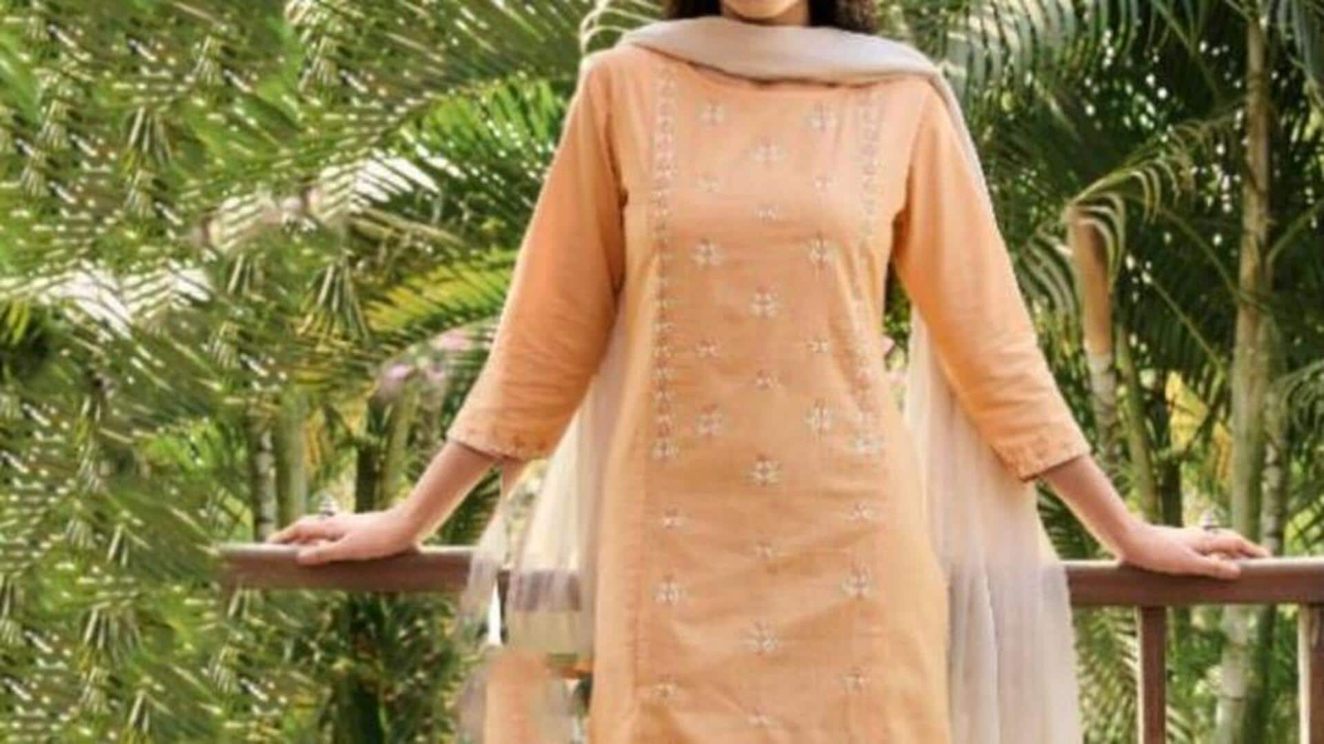 Tekstil daerah membentuk tren mode musim panas India