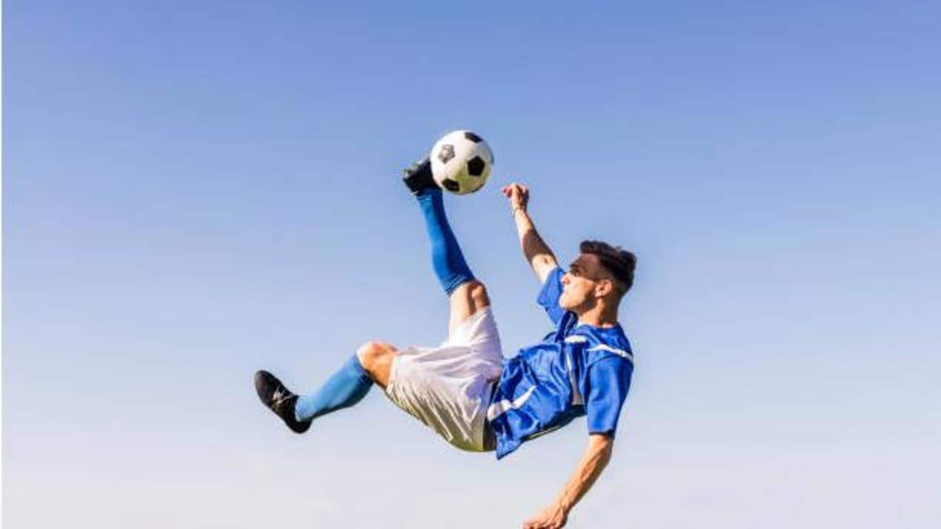 Tendangan sepeda: Gerakan akrobatik dalam sepak bola