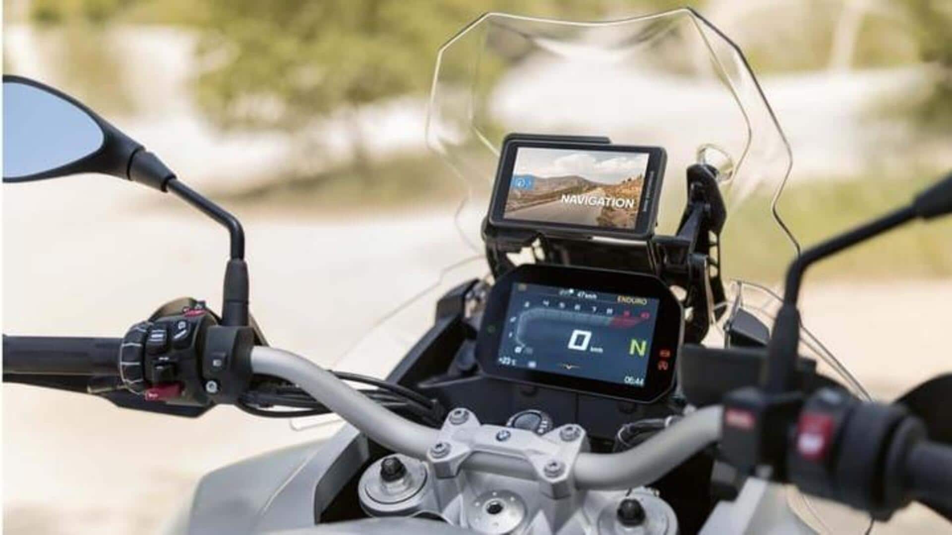 BMW Motorrad memperkenalkan unit ConnectedRide Navigator baru