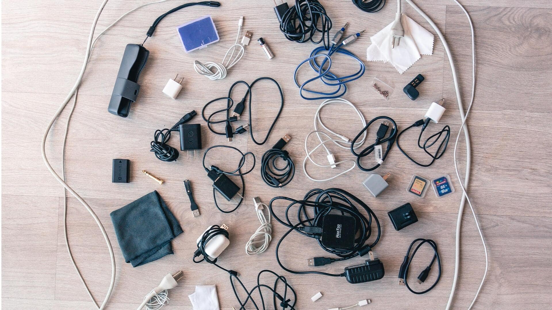 Tip untuk manajemen kabel di rumah