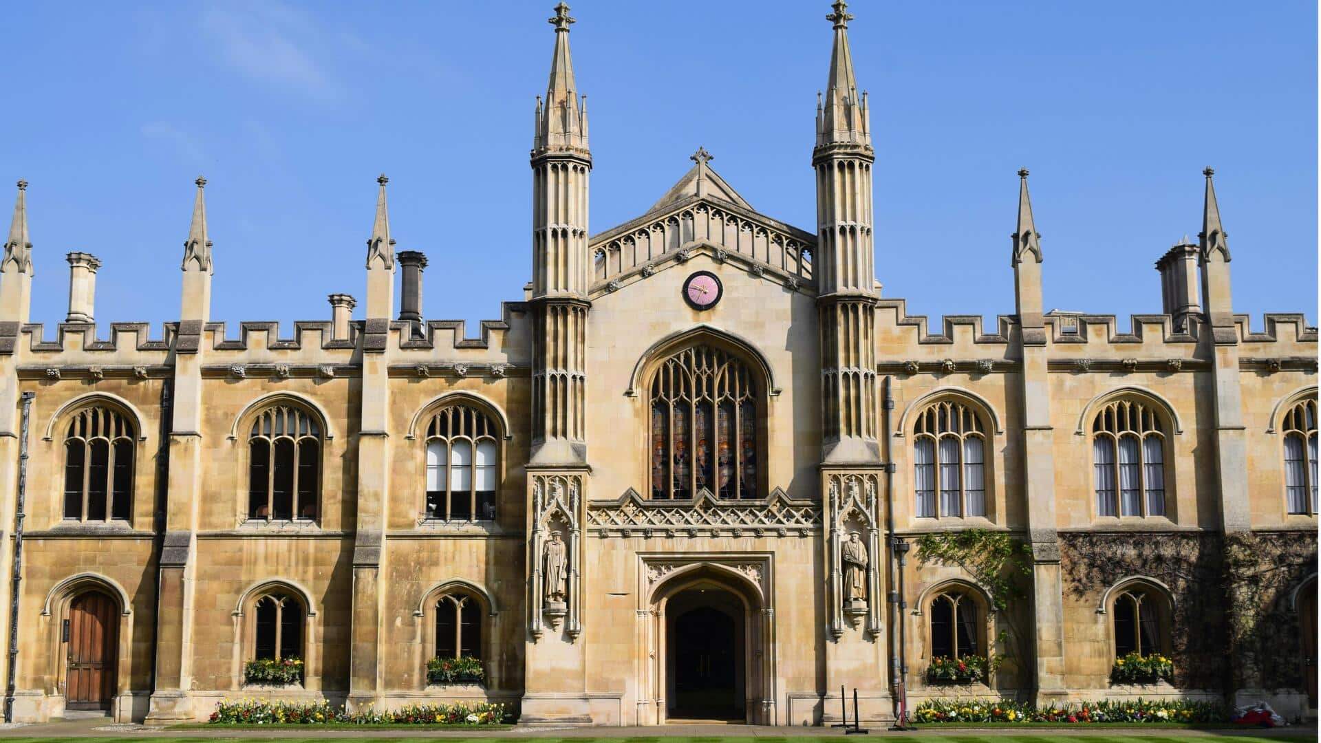 Tur Wisata Arsitektur Bersejarah di Cambridge