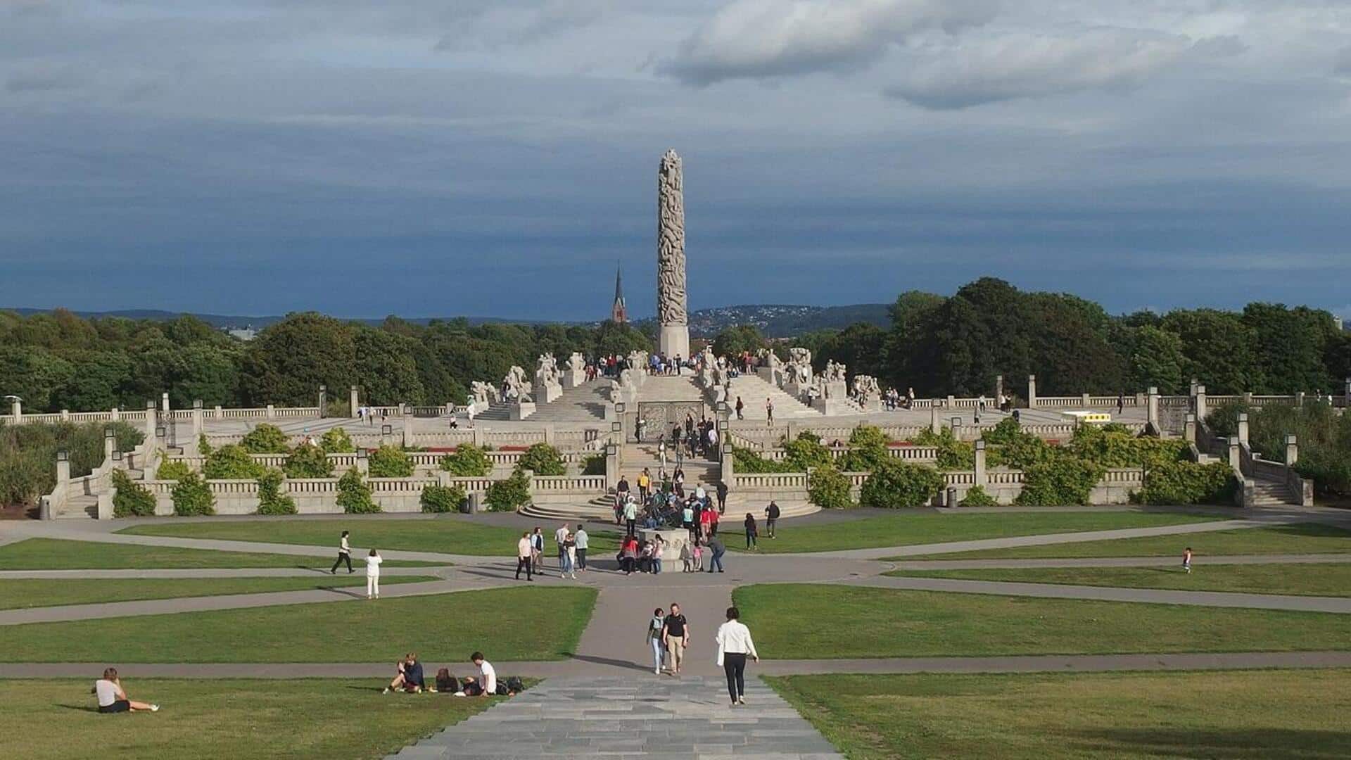 Pesona Patung-Patung Luar Ruangan di Oslo