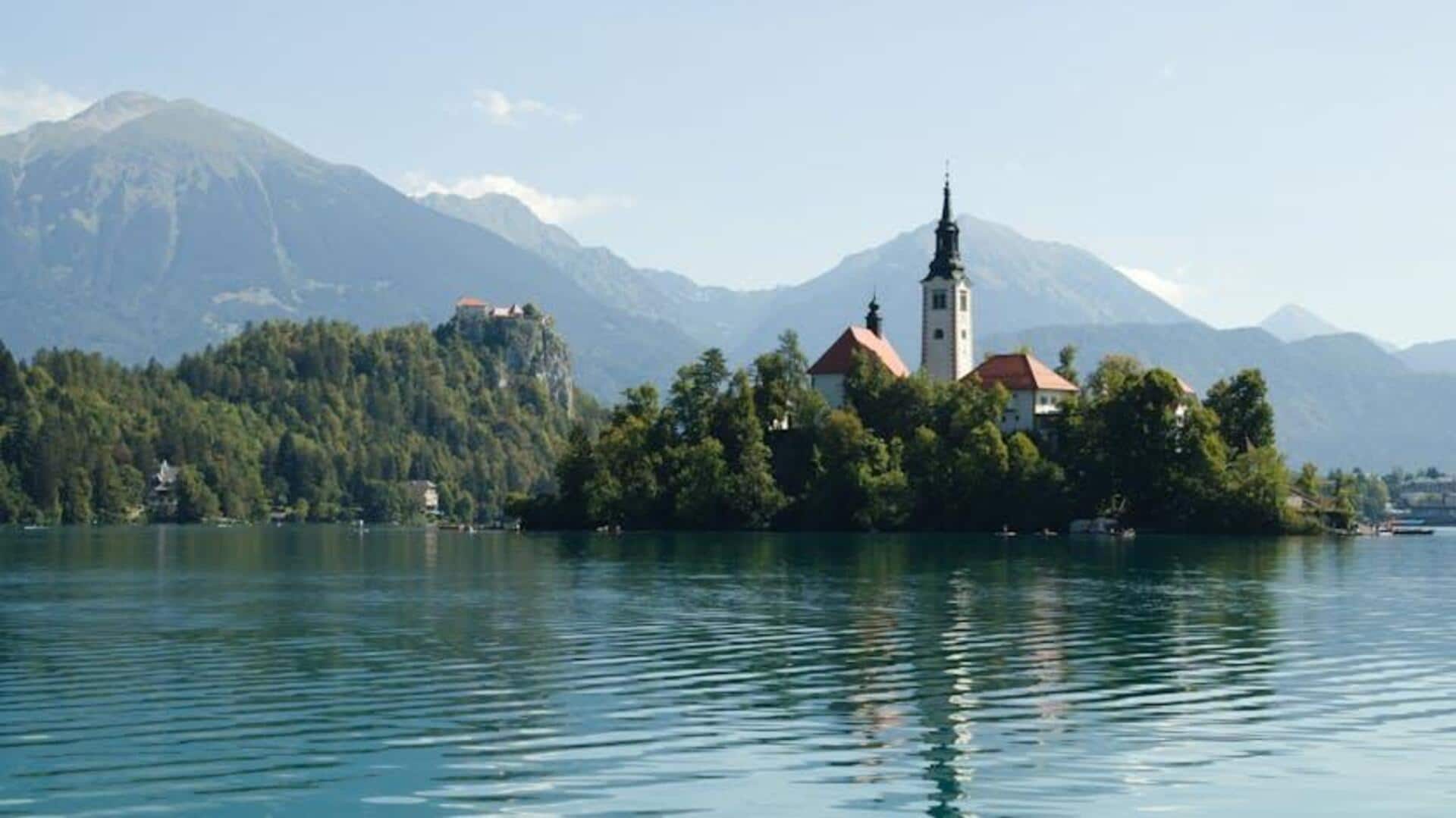 Danau Tersembunyi di Slovenia: Jelajahi Tempat Tenang Ini Danau Tersembunyi di Slovenia: Jelajahi Tempat Tenang Ini