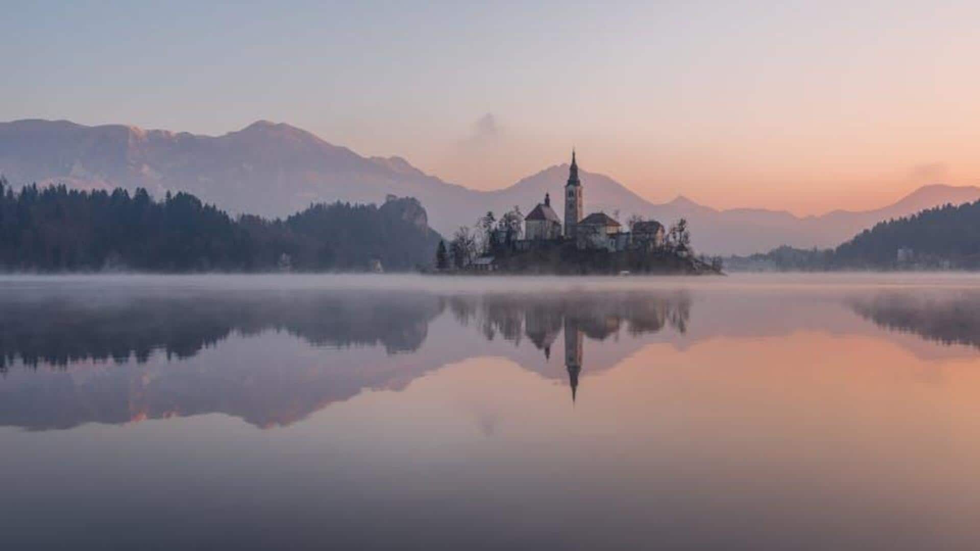Menikmati Keindahan Danau Bled di Slovenia Menikmati Keindahan Danau Bled di Slovenia